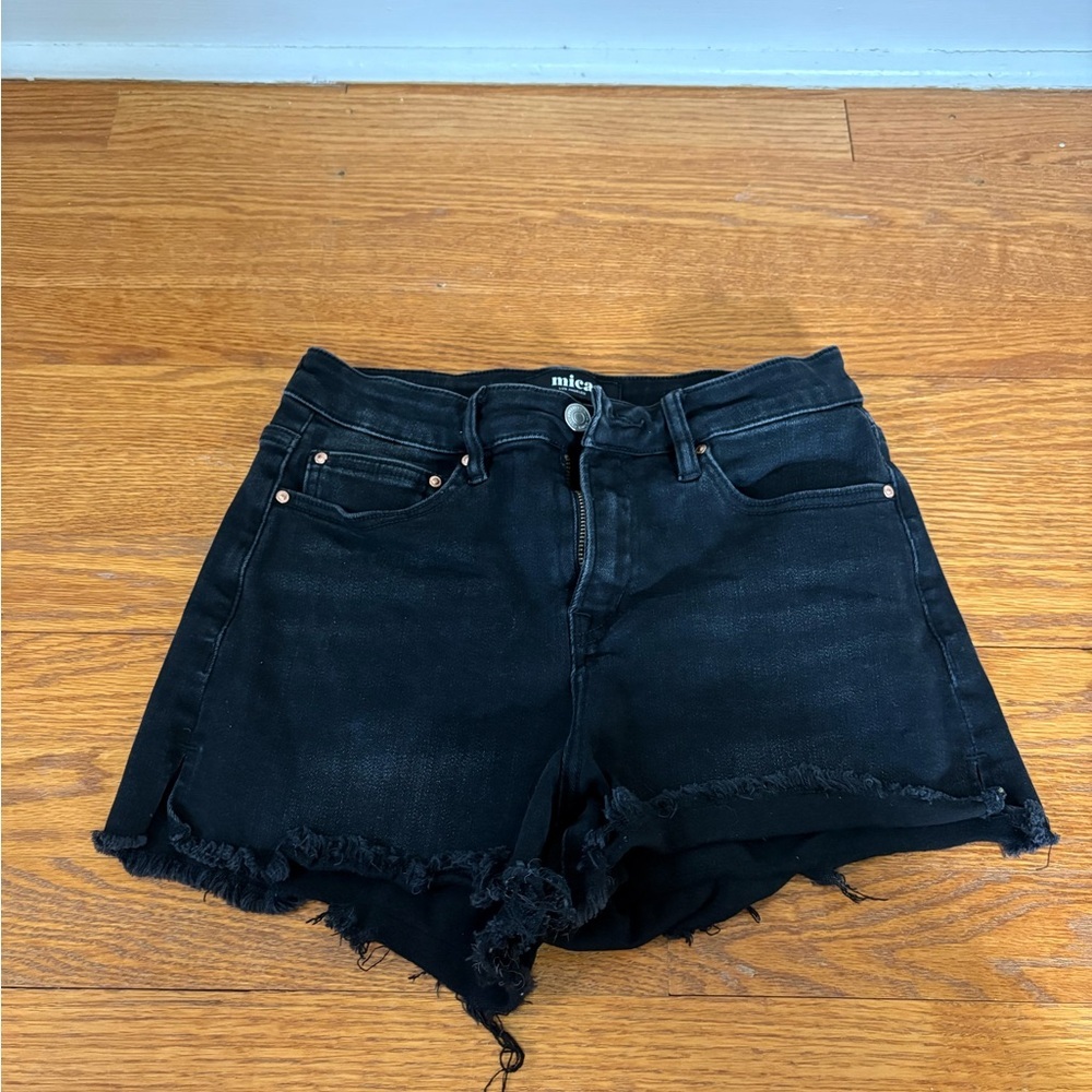 Mica Women’s Black Jean Shorts Size Small